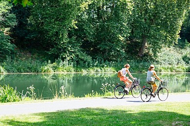 Balade à roulettes : Les écluses du Canal de G ...