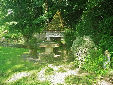 Mazerolles : les Bénédictins à VTT