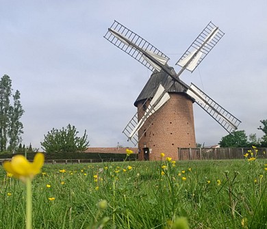 BASTIDE SAINT-LYS : COULÉE VERTE ET MOULIN