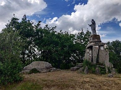 N°23 - Le Circuit de la pierre branlante