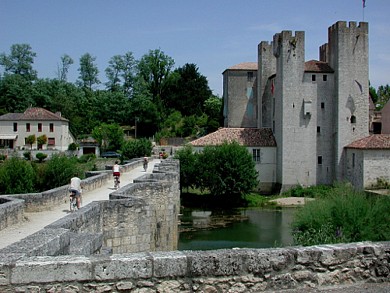 Nérac, du Château Henri IV au Moulin des Tours