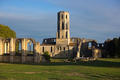 Iconiques à vélo : L'abbaye de la Sauve-Majeure