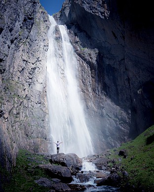 La Vallée d'Estours - Cascade d'Arcouzan