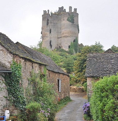 Randonnée - Autour du château de Roumégous