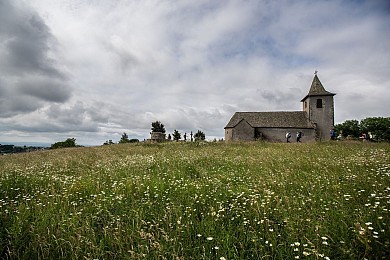 Le chemin de Bleys et la chapelle Saint Jean