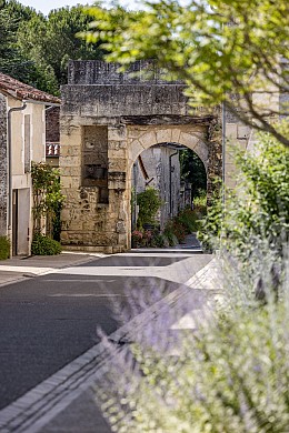 Arrêt sur Village - Montagrier