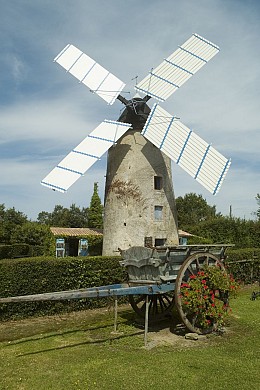 Sentier du Petit Moulin à Châteauneuf