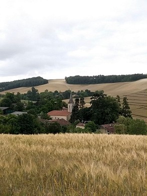 LE SENTIER DES MOULINS - PR 27 - Larroque-Sain ...