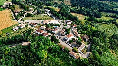 Balades et Randonnées : Le chemin des fontaine ...
