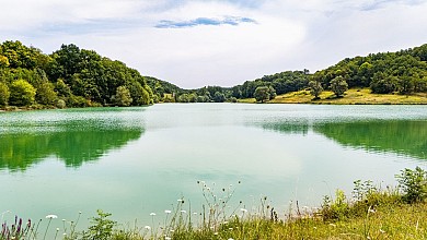 Balades et randonnées : la route du lac à Sain ...