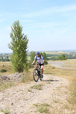 Circuit n° 11 (rouge) VTT - A la poursuite du  ...