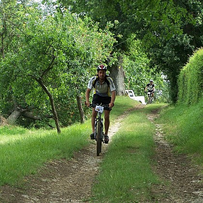 Parcours GRAVEL-VTT à partir du GR® Sur les pas des Maîtres Sonneurs entre Berry et Bourbonnais