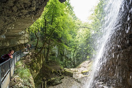 Cascade de Talloires hike