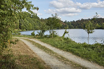 SAINT-LOUP-DU-GAST - Circuit de la Monnerie