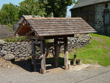 Piste équestre jaune - Planèze et Margeride - tronçon Saint-Flour Coltines