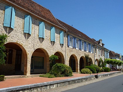 Arzacq-Arraziguet : bastide du Béarn