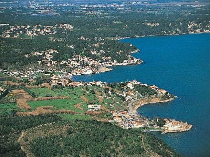 St Mitre les Remparts : Le balcon du Caderaou