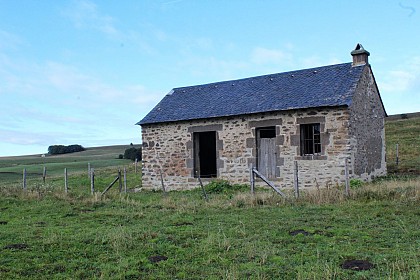 Les tracs et le buron de Vins-Haut