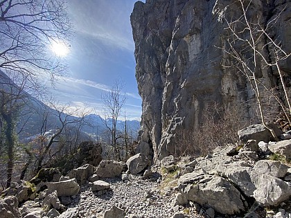 Hike: Around the Rocher de Marlens