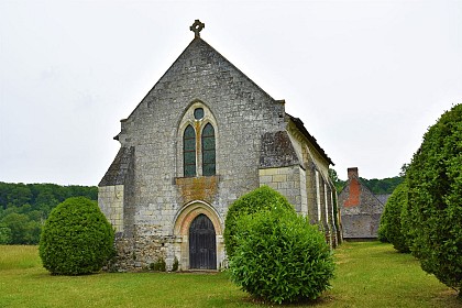 SENTIER DE RANDONNÉE SUR LE CHEMIN DE L'ABBAYE DE LA BOISSIÈRE