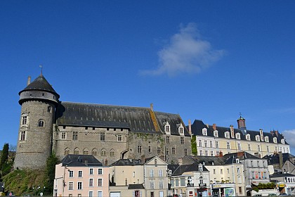 Laval, d'un faubourg à l'autre