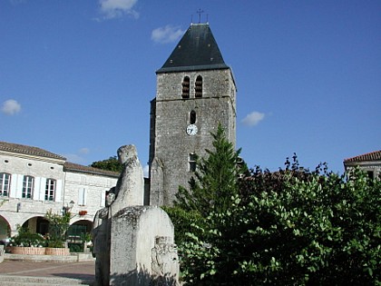 Beauville, Frespech, d'un promontoire fortifié a l'autre