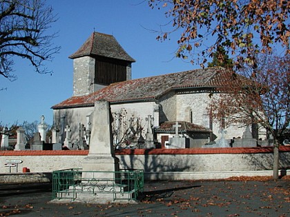 Sainte-Colombe-de-Villeneuve, balade sur un plateau