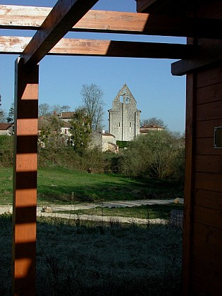 Vignes, pins et chênes lièges à Saint-Pierre-de-Buzet