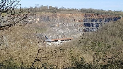Randonnée : Boucle de la vallée du Chambon et de la carrière de Donia.