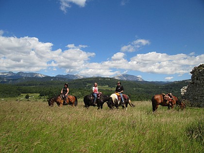 Etape 2 - De la Base Nature au Bivouac des Gabriels par Font d'Urle et Bournette