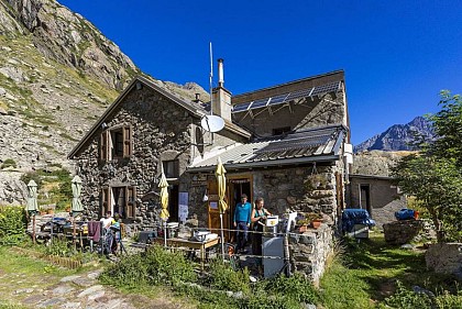 Le lac des Fétoules et la Lavey