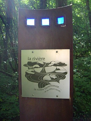 Pêcher dans les eaux vives de la Dronne - Sentier le Saut du Chalard