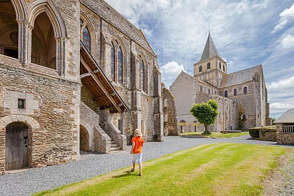 Autour de l'abbaye de Cerisy-La-Forêt