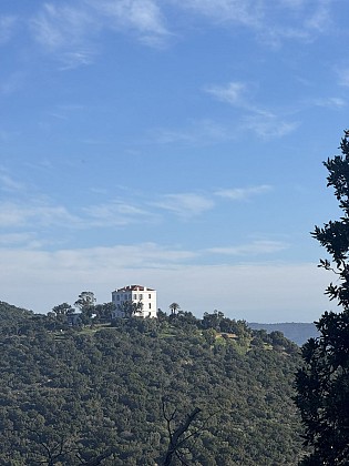 Le sentier autour du Domaine Foncin