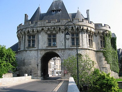 Laissez-vous conter Vendôme - "Flânerie vers le château"