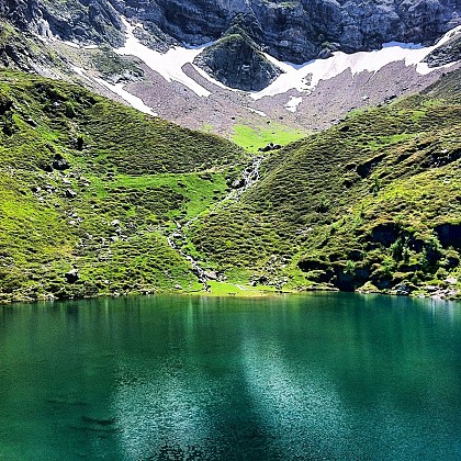 LE LAC DE PEYRELADE