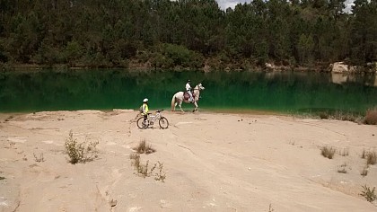 Boucle du lac de la grotte des Landes