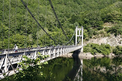 Roadtrip moto découverte des gorges de la Dordogne