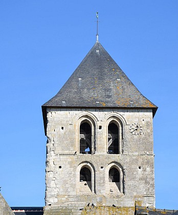 SENTIER DE RANDONNÉE LE HAMEAU DU PONT À CHEVIRÉ LE ROUGE