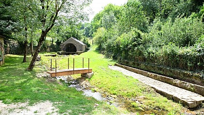 LE DOURDOU : GORGES ET CORNICHES