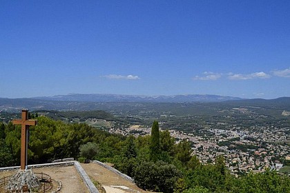 LE BEAUSSET - Chemin des Oratoires