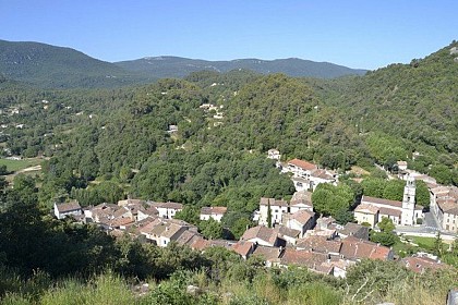 MÉOUNES-LES-MONTRIEUX - Autour de la Vierge