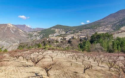 MONTREAL-LES-SOURCES - Sur les traces des sources