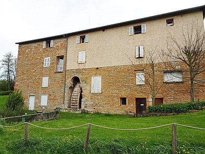 Cailloux-sur-Fontaines