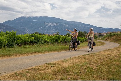VAISON-LA-ROMAINE  - À la découverte des villages perchés du Vaisonnais à vélo