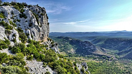 RANDONNÉE ENTRE SÉRANNE ET GORGES DE L'HÉRAULT - GR® DE PAYS TOURS EN GRAND PIC SAINT-LOUP
