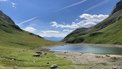 N°51 Cabane et Lac de Lhurs