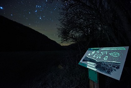 Sentier de découverte des paysages nocturnes de Corn
