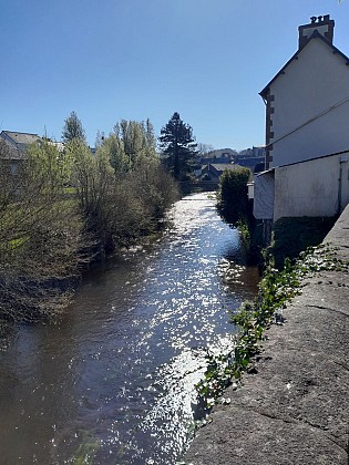Balade vélo de Belle-isle-En Terre vers Loc envel