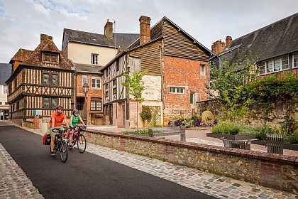 The Verdoyante: Livarot to Orbec